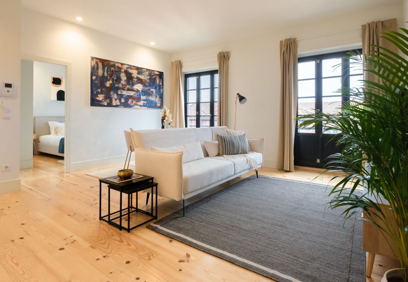 Apartment in Porto - Art Deco 33 Luxury 2BR Apartment Downtown Metro AC