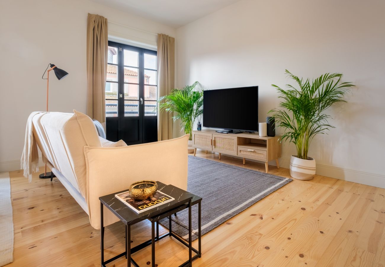 Apartment in Porto - Art Deco 33 Luxury 2BR Apartment Downtown Metro AC