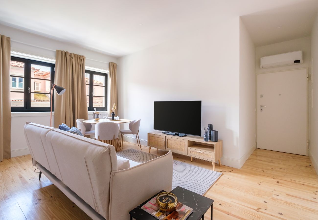 Apartment in Porto - Art Deco 24 Luxury  Apartment Downtown Metro AC