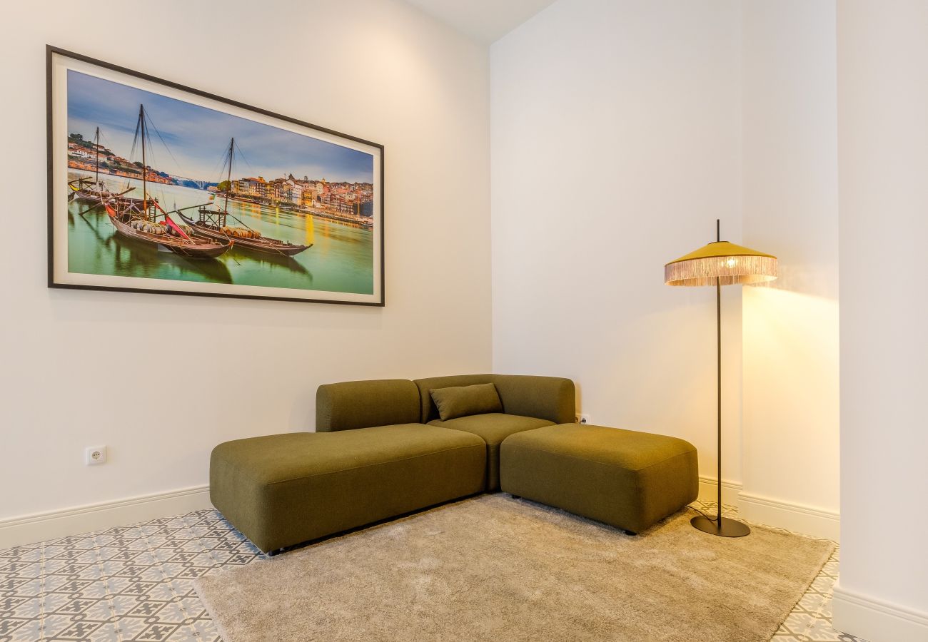 Apartment in Porto - Art Deco 14 Luxury  Apartment Downtown Metro AC