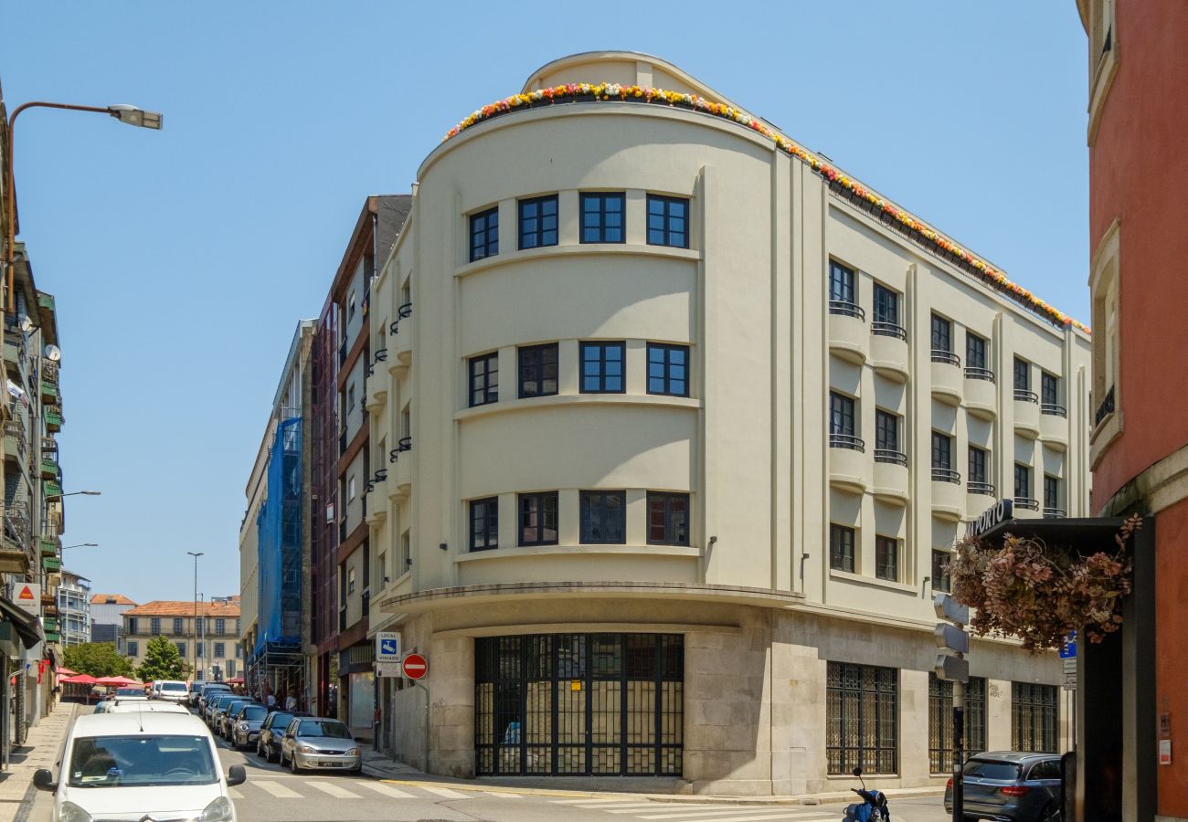 Apartment in Porto - Art Deco 14 Luxury  Apartment Downtown Metro AC