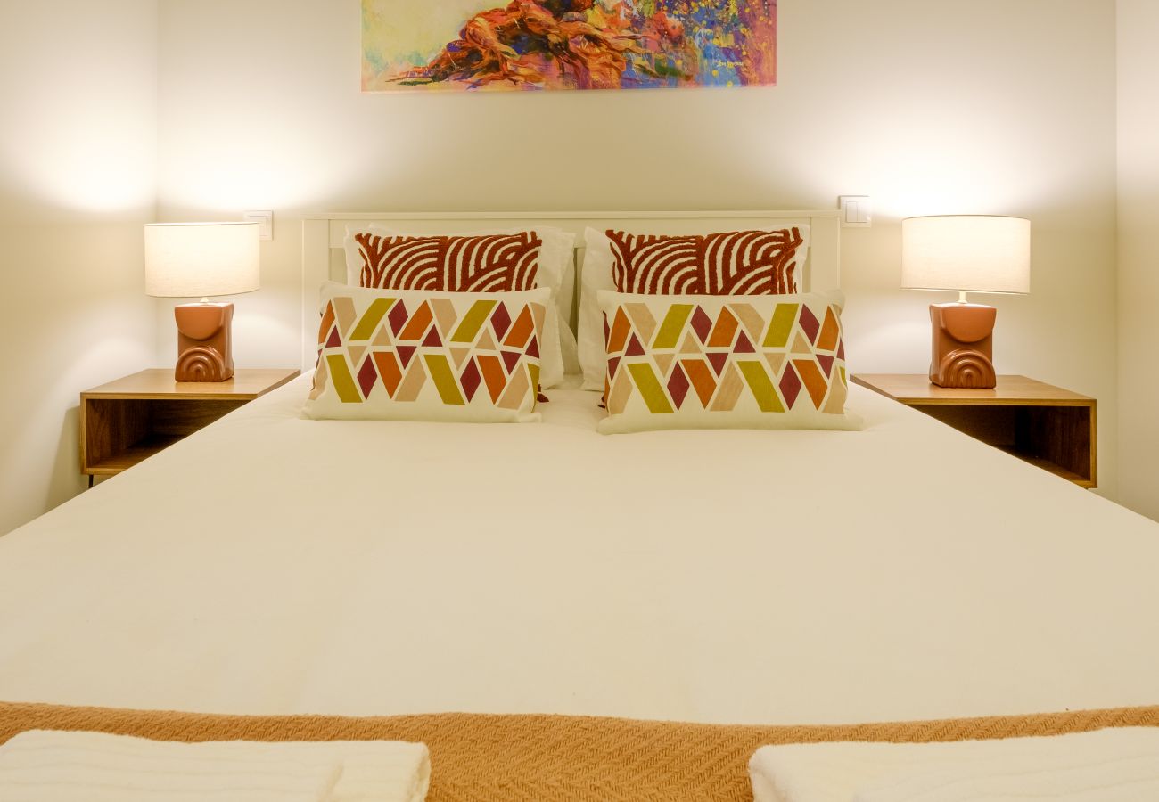 Apartment in Porto - Magnolia 1 Luxury with AC Metro Downtown Porto