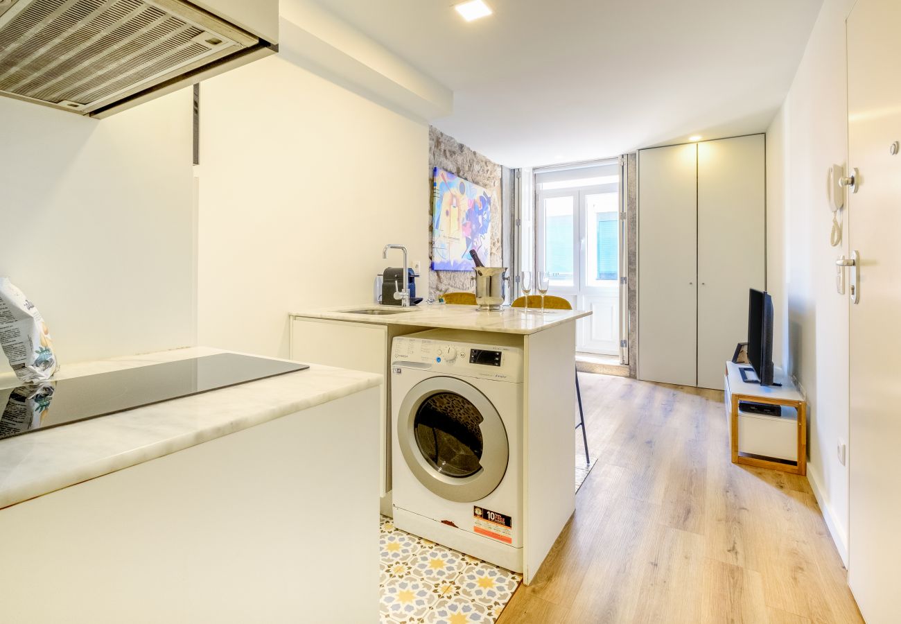 Apartment in Porto - Magnolia 1 Luxury with AC Metro Downtown Porto