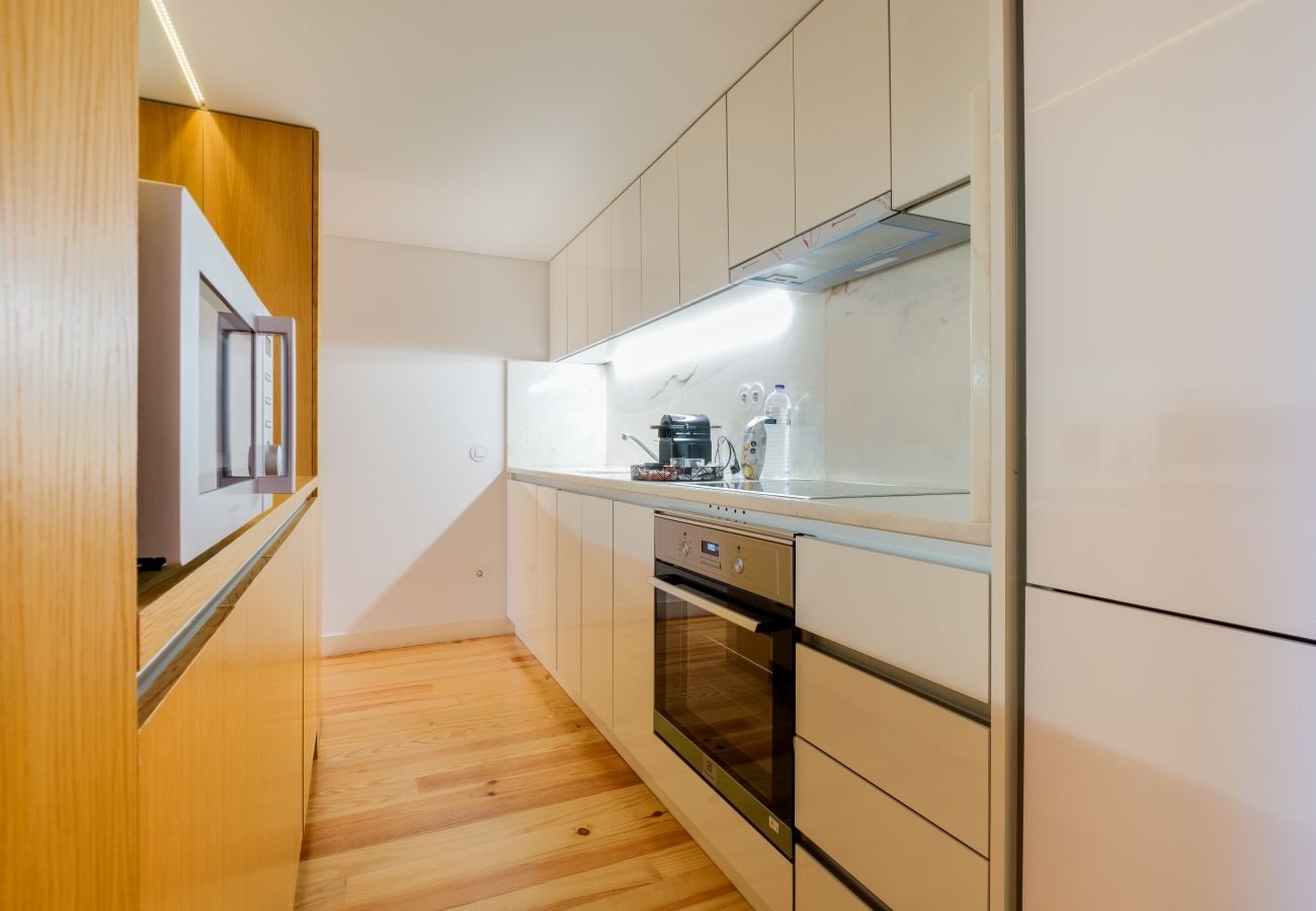 Apartment in Porto - Garden Luxury House 2BDR | Downtown Oporto with AC