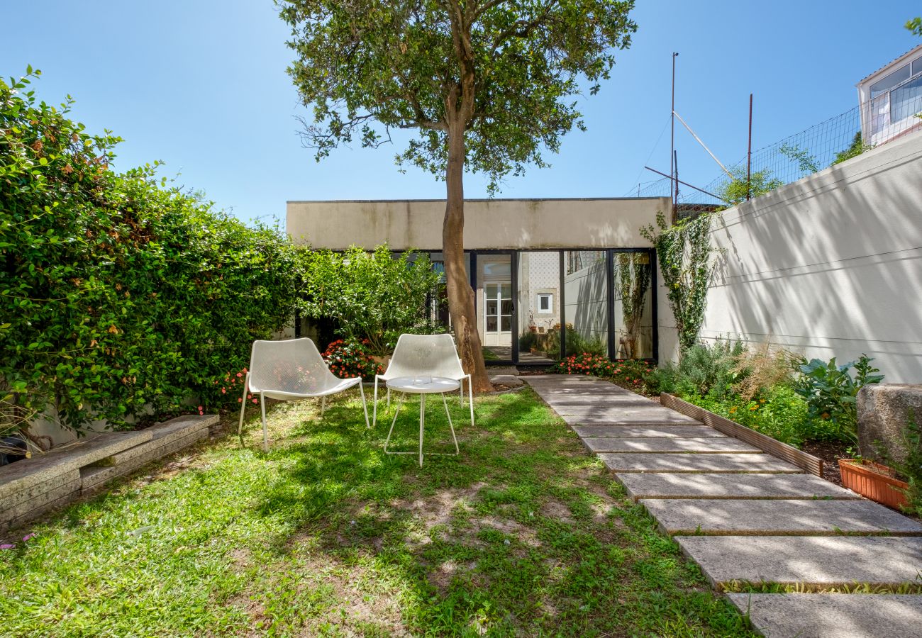 Apartment in Porto - Garden Luxury House 2BDR | Downtown Oporto with AC