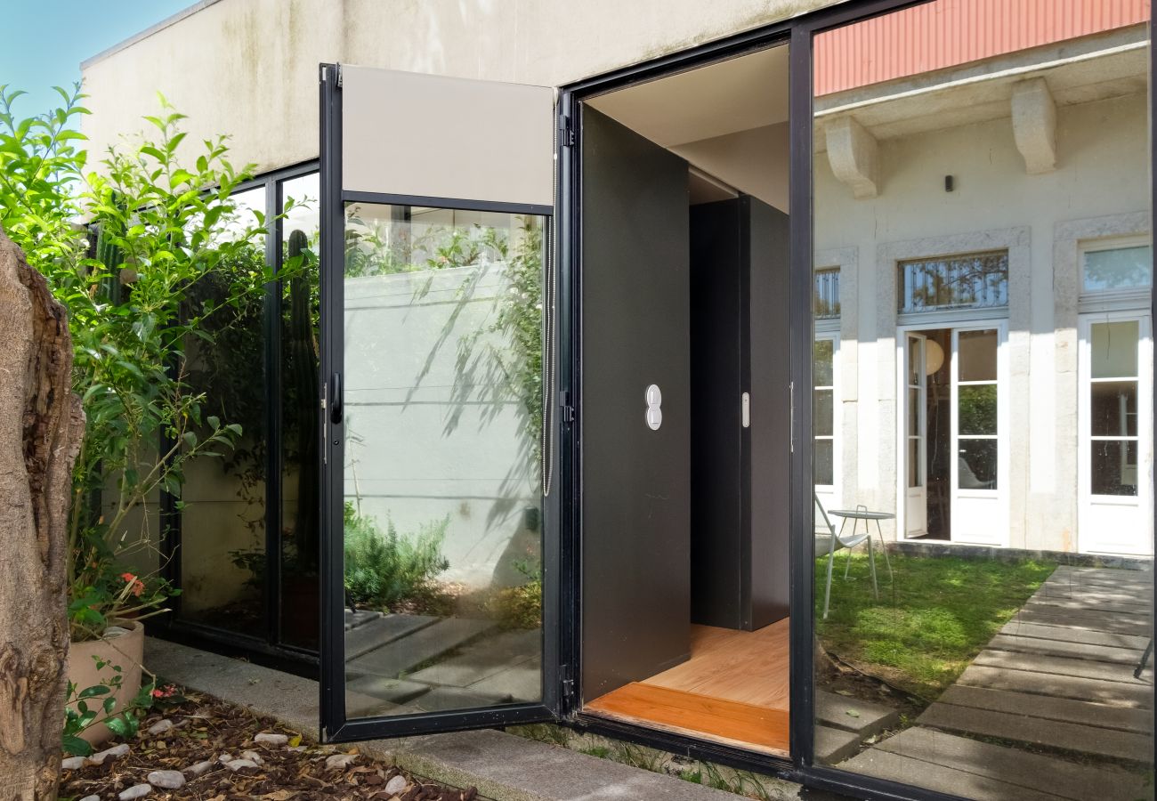 Apartment in Porto - Garden Luxury House  | Downtown Oporto with AC