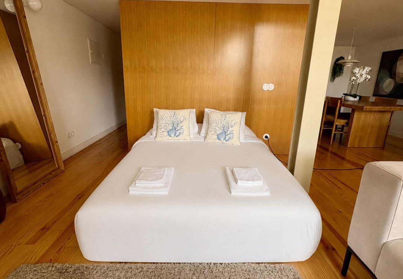 Apartment in Porto - Secret Garden House  | Downtown Oporto with AC