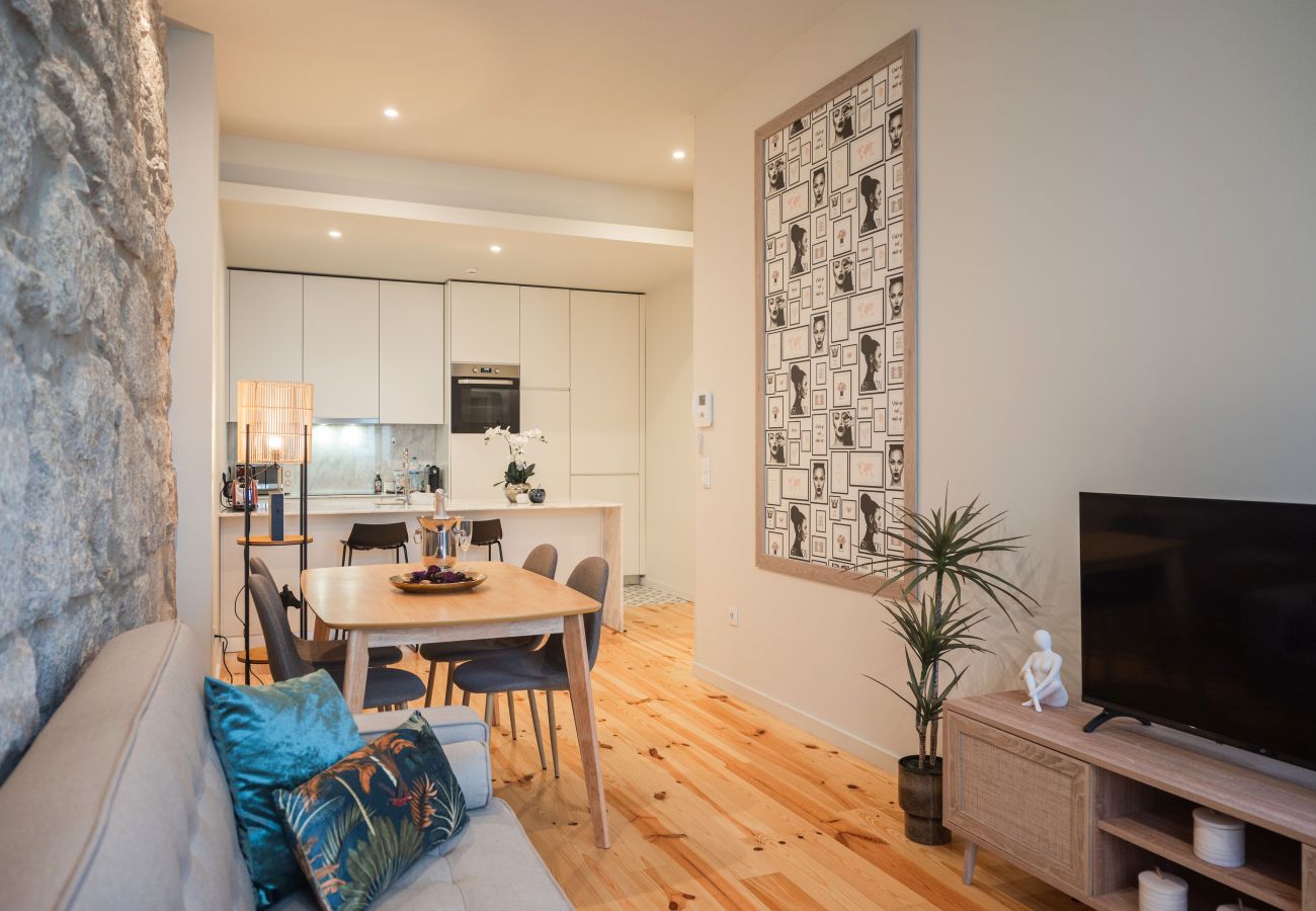 Apartment in Porto - Luxury Style 10 with A/C Downtown Porto near Metro