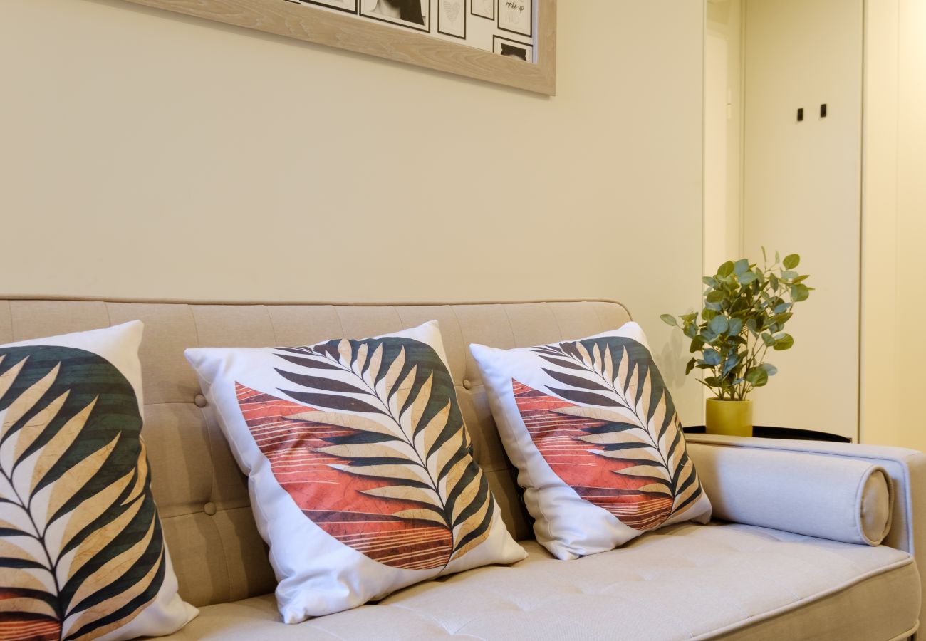 Apartment in Porto - Luxury Style 8 with A/C Downtown Porto near Metro