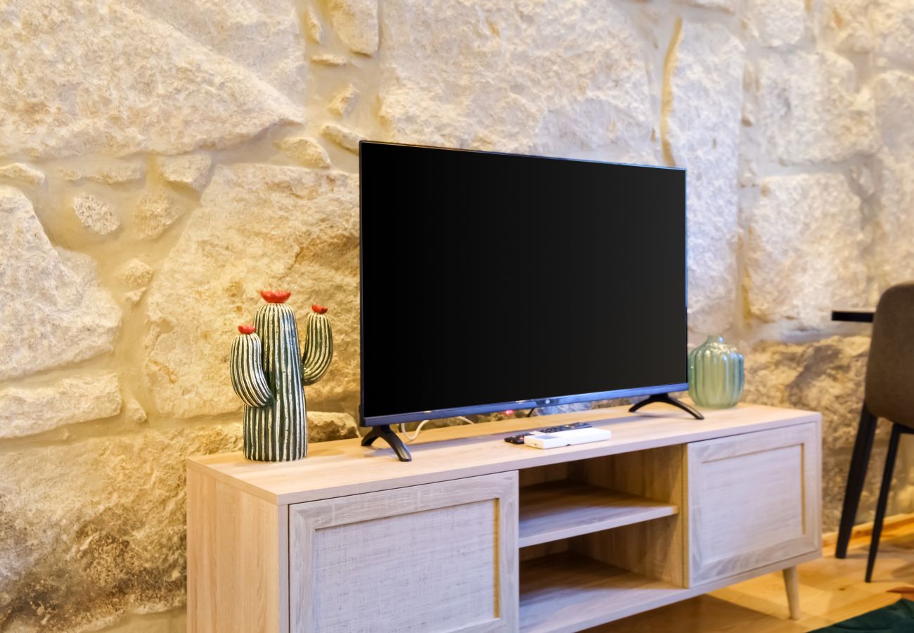 Apartment in Porto - Luxury Style 8 with A/C Downtown Porto near Metro