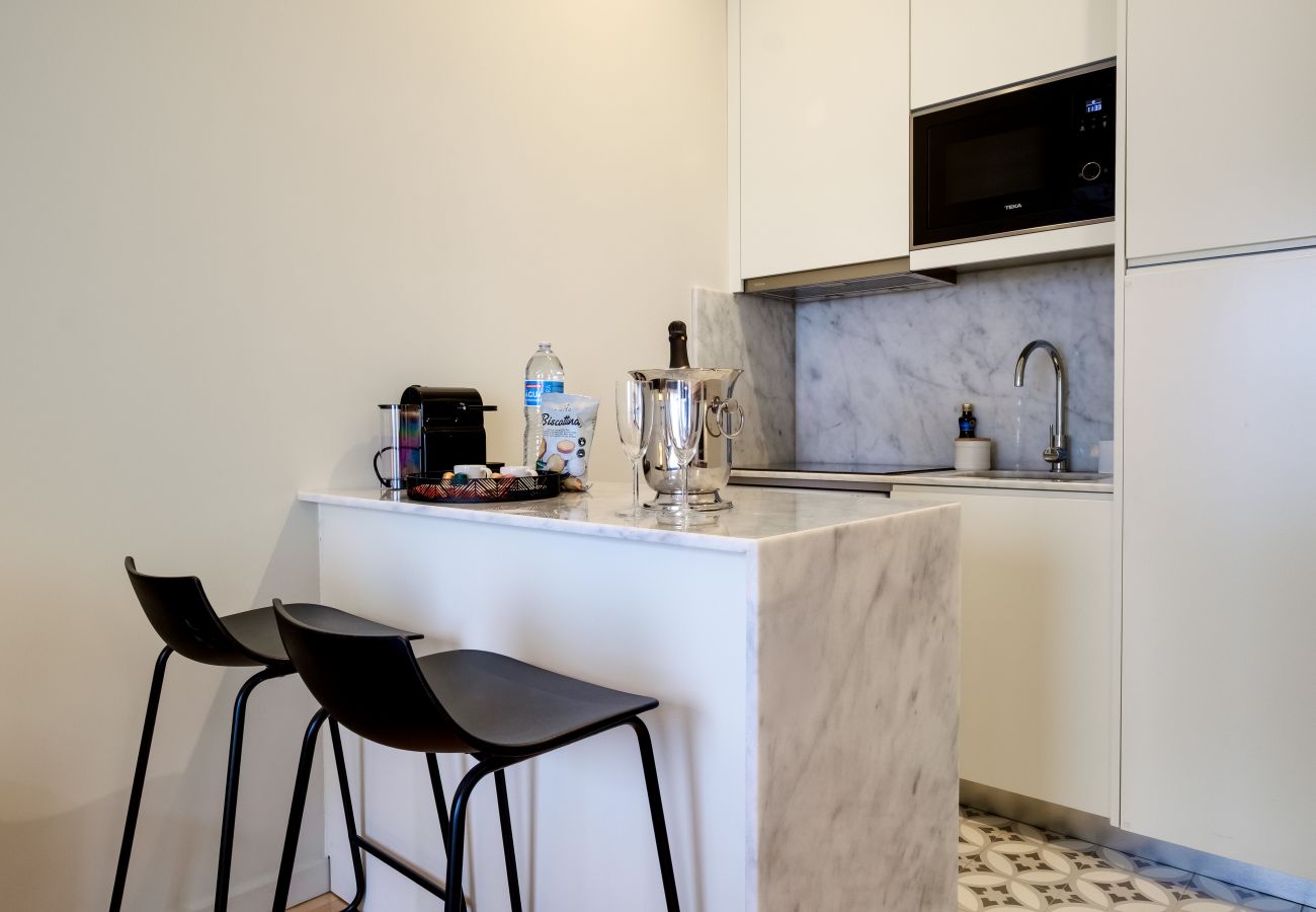 Apartment in Porto - Luxury Style 5 with AC Downtown Porto near Metro