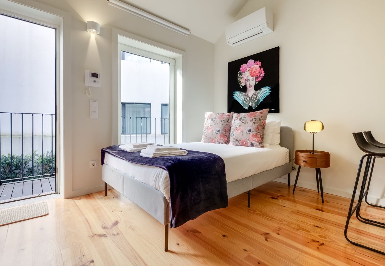 Apartment in Porto - Luxury Style 5 with AC Downtown Porto near Metro