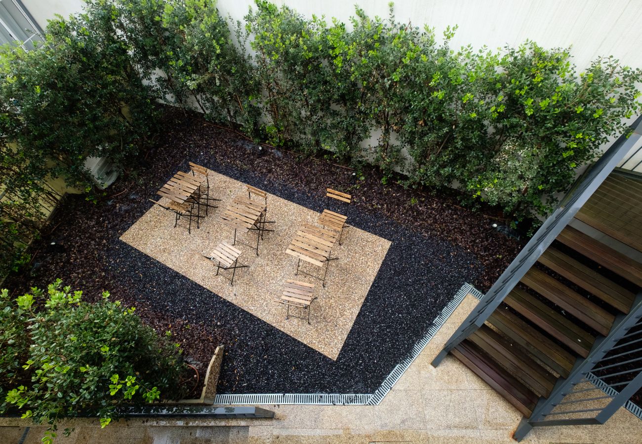 Apartment in Porto - Luxury Style 5 with AC Downtown Porto near Metro