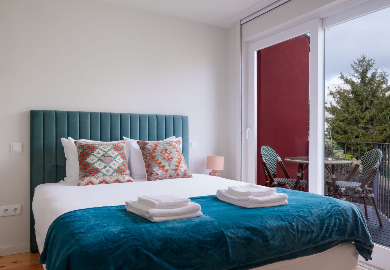 Apartment in Porto - Magnolia 6 Luxury with AC Metro Downtown Porto