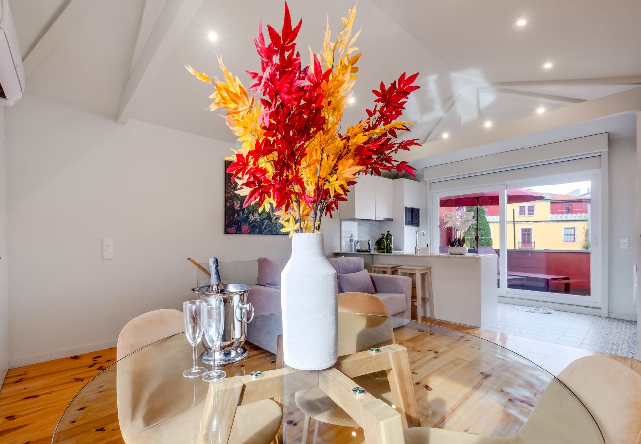 Apartment in Porto - Magnolia 6 Luxury with AC Metro Downtown Porto