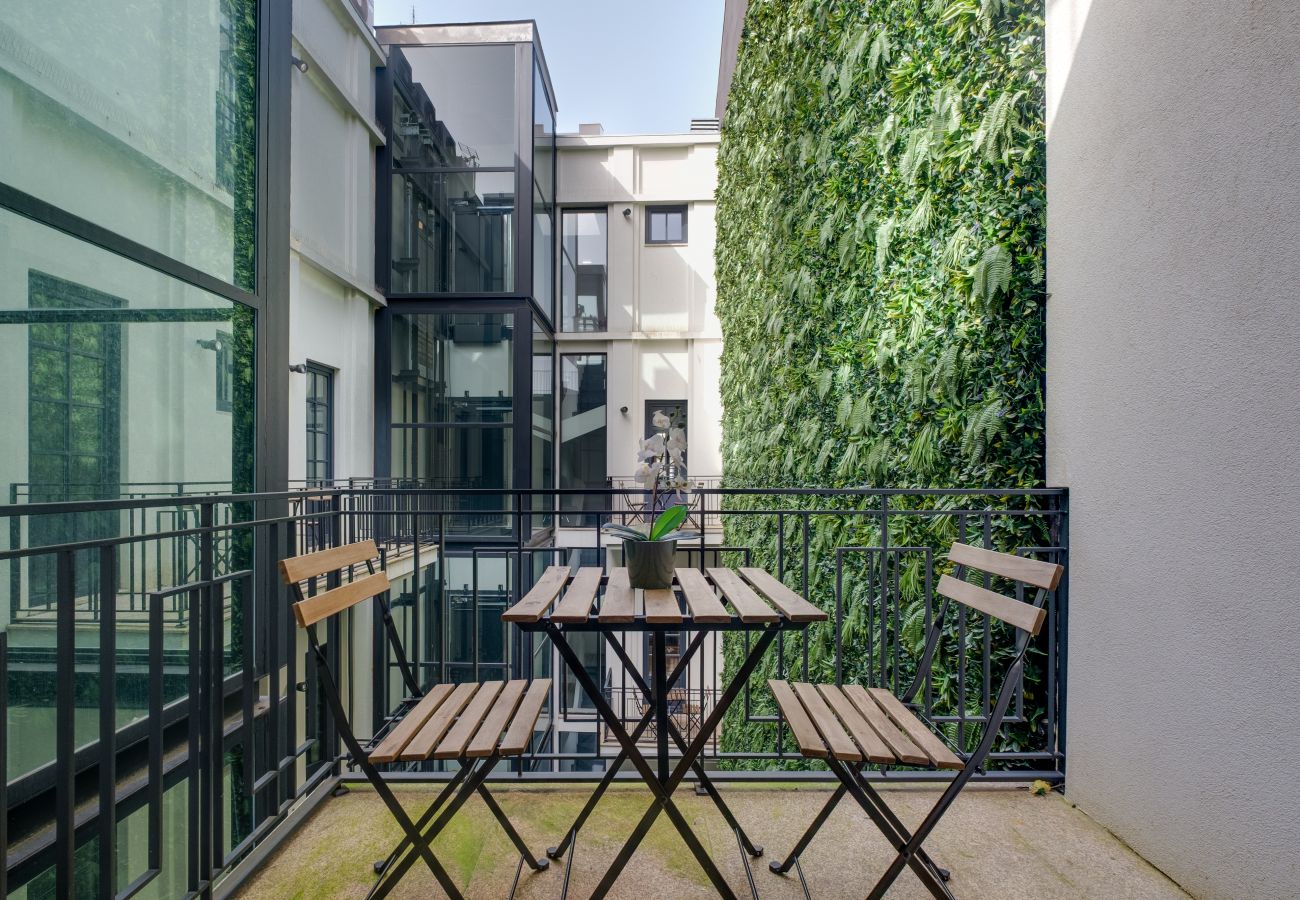 Apartment in Porto - Art Deco 34 Luxury Apartment Downtown Metro AC
