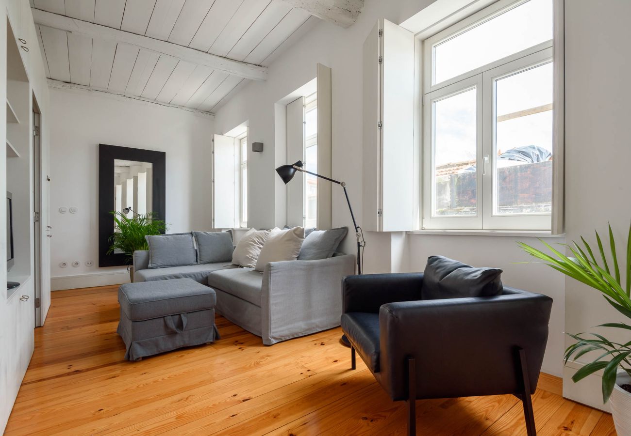 Apartment in Porto - White Lotus | Luxury 2BR with AC Downtown Porto