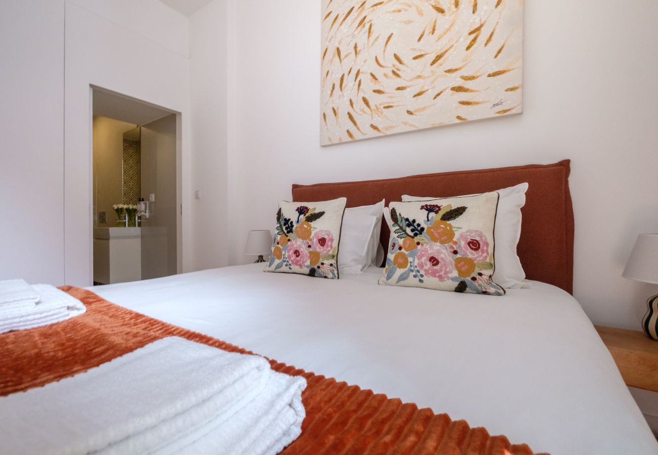 Apartment in Porto - The Library | Luxury House with AC Downtown Porto