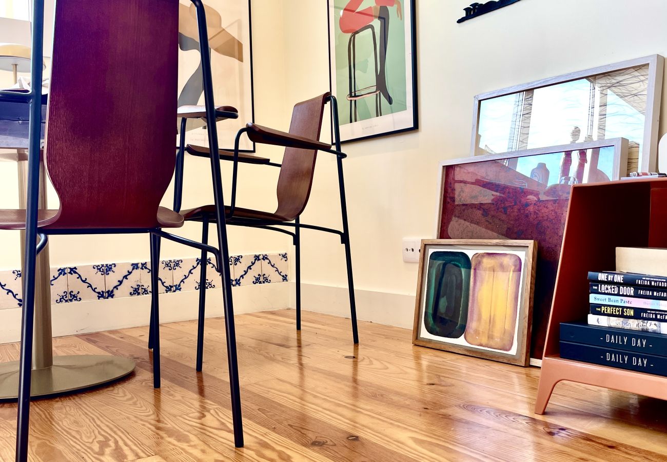 Apartment in Porto - Vaulted Loft-Baroque Chapel St.-Steps from Aliados