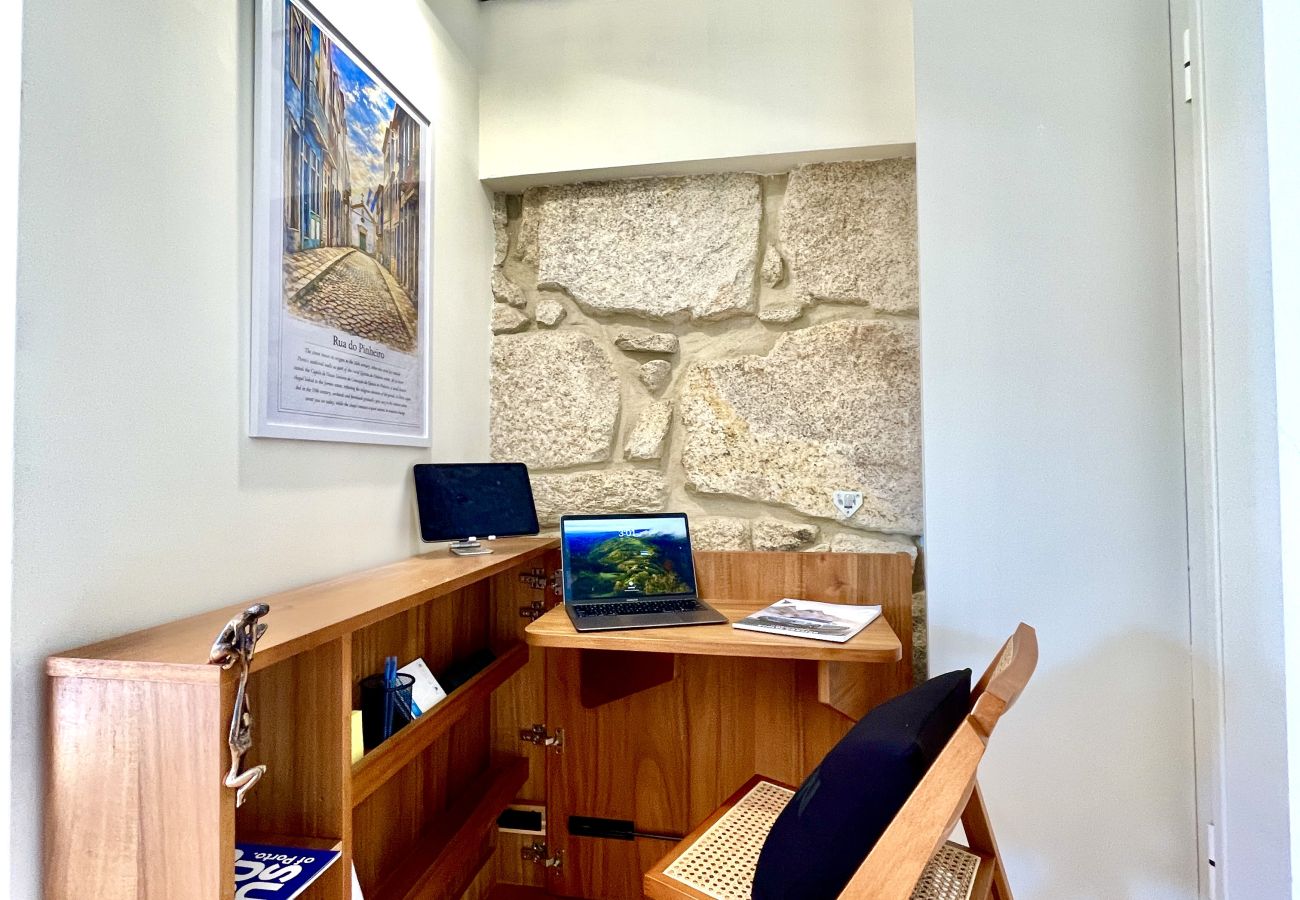 Apartment in Porto - Vaulted Loft-Baroque Chapel St.-Steps from Aliados