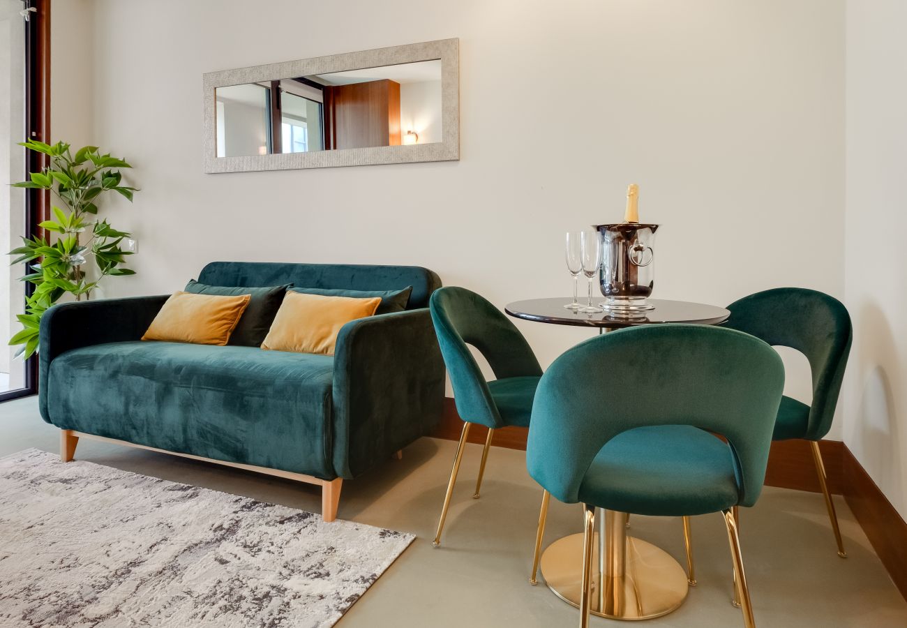 Apartment in Porto - The Pharmacia Loft