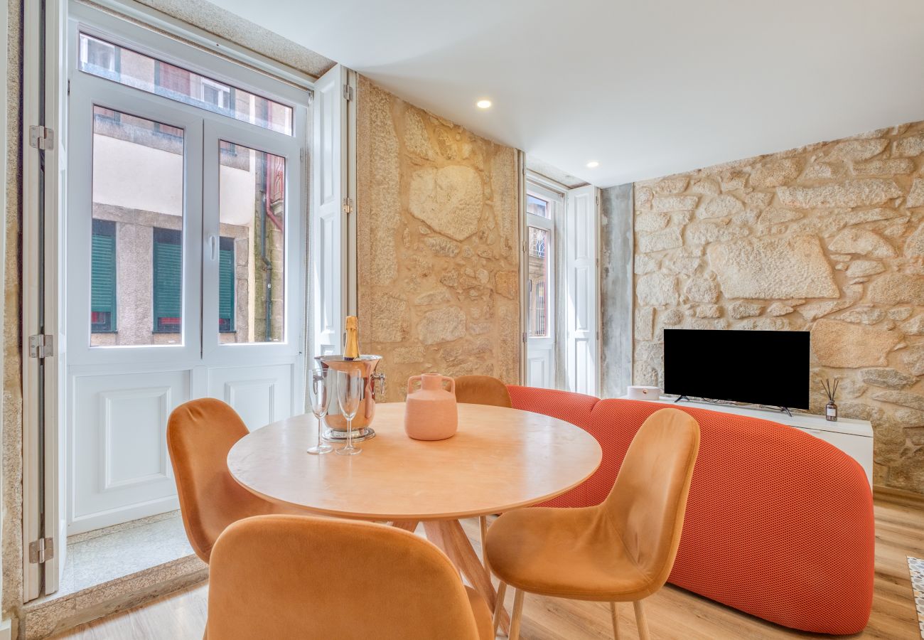 Apartment in Porto - Magnolia 2 Luxury with AC Metro Downtown Porto